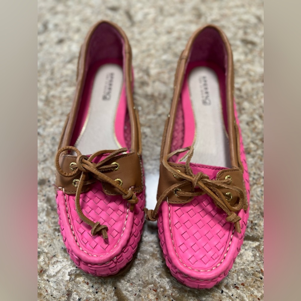 Sperry Top-Sider Audrey hot pink/woven, worn once! Very good condition!
